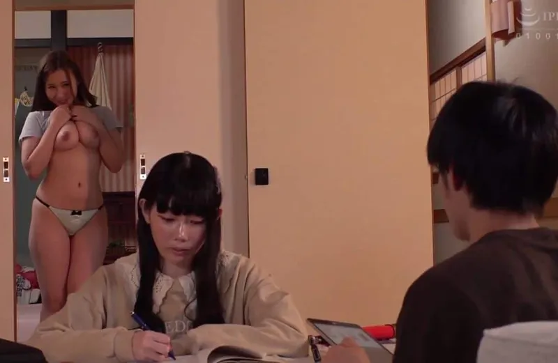 đến nhà con ghệ học nhóm nhưng chị gái cô ấy lại gạ tình