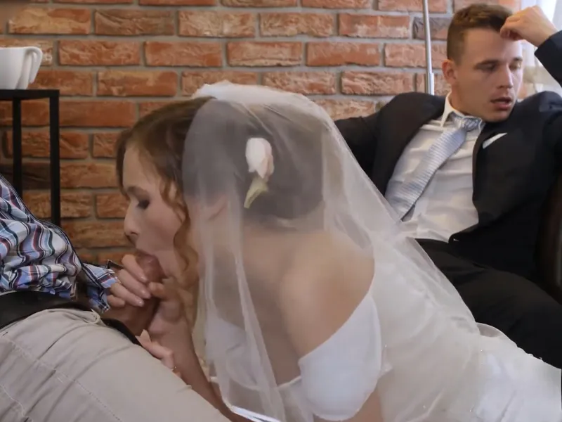 Cô dâu ngoại tình với trai ngay trước mặt gã chồng mới cưới